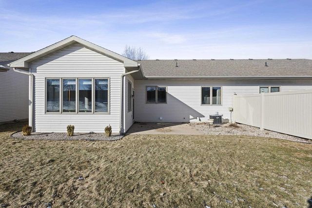 1819 E SYLVAN AVENUE, Appleton, WI 54915