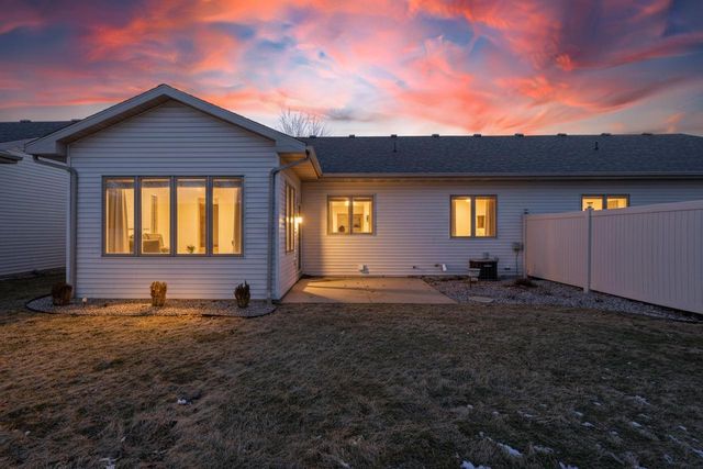 1819 E SYLVAN AVENUE, Appleton, WI 54915