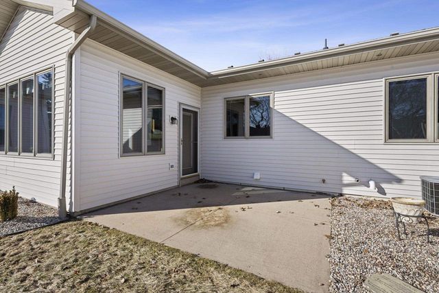 1819 E SYLVAN AVENUE, Appleton, WI 54915