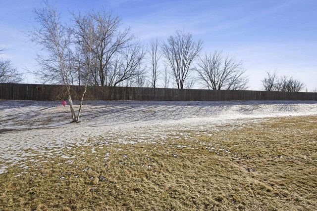 1819 E SYLVAN AVENUE, Appleton, WI 54915