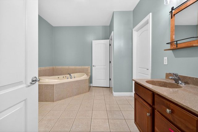 10878 MEMORY RD, Harrington, DE 19952