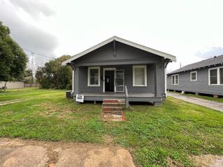 2781 Sabine Pass Avenue, Beaumont, TX 77701
