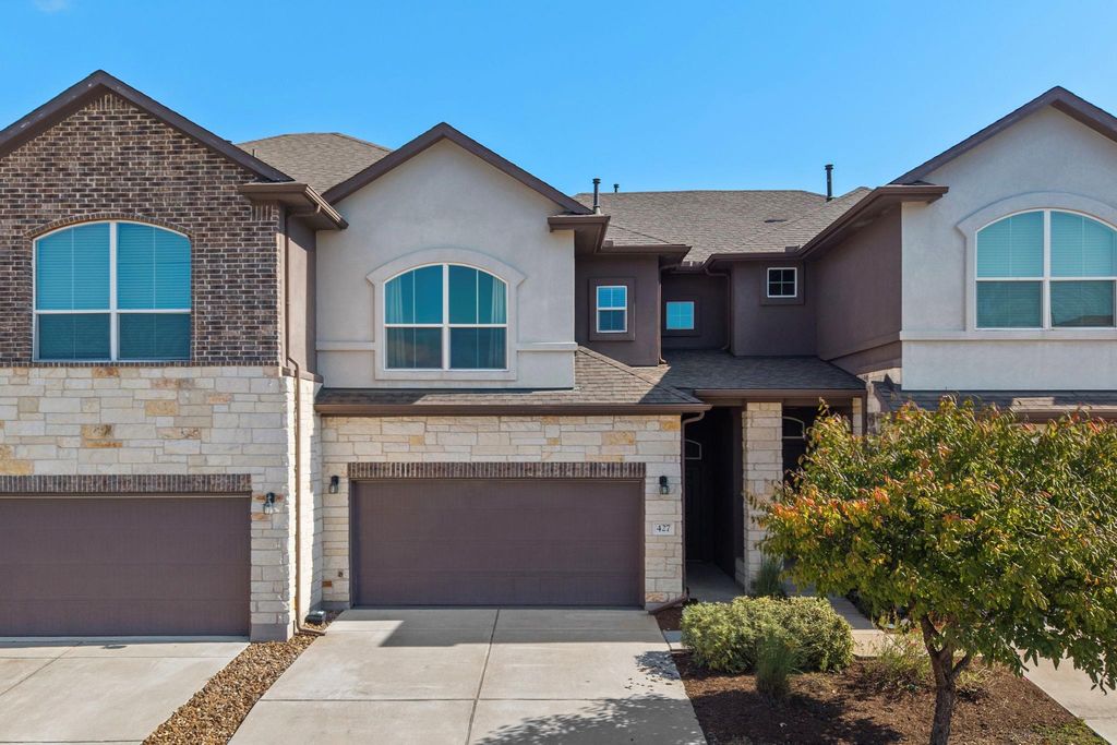 427 Epiphany LN, Pflugerville, TX 78660