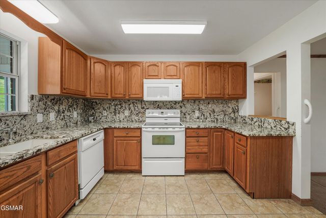 1935 Old Newport Highway, Sevierville, TN 37876