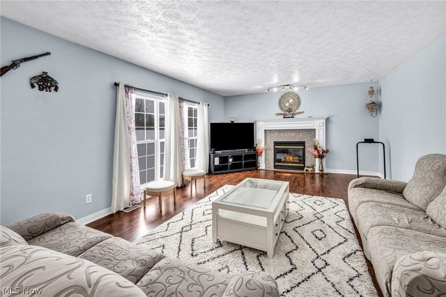 1273 Muchney Circle, Akron, OH 44312