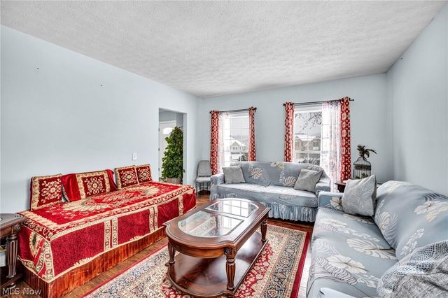 1273 Muchney Circle, Akron, OH 44312