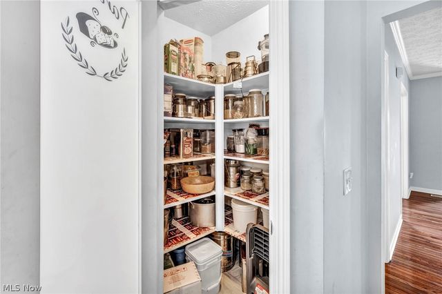 1273 Muchney Circle, Akron, OH 44312