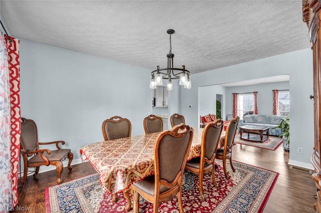 1273 Muchney Circle, Akron, OH 44312