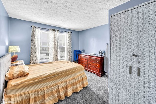 1273 Muchney Circle, Akron, OH 44312