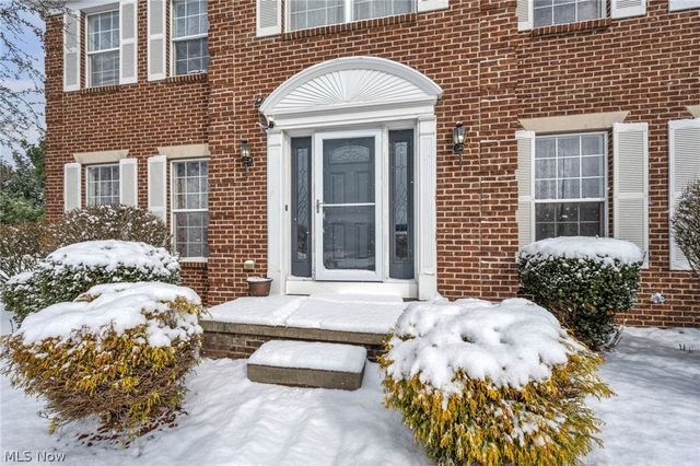 1273 Muchney Circle, Akron, OH 44312