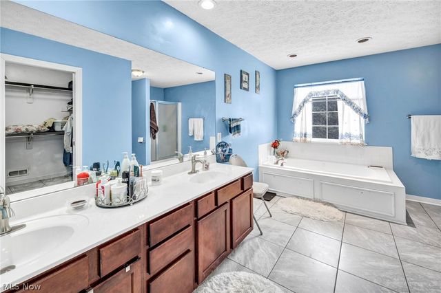 1273 Muchney Circle, Akron, OH 44312