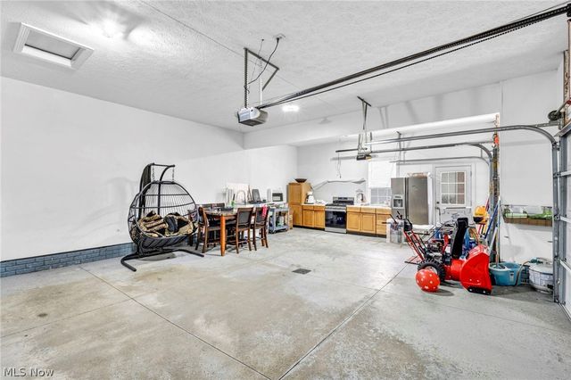 1273 Muchney Circle, Akron, OH 44312