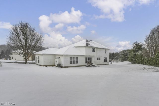 1273 Muchney Circle, Akron, OH 44312