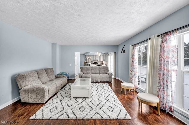 1273 Muchney Circle, Akron, OH 44312