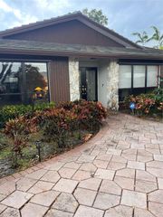 9600 Conch Shell Manor, Plantation, FL 33324
