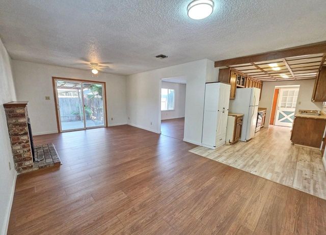 6600 4th Ave, Rio Linda, CA 95673