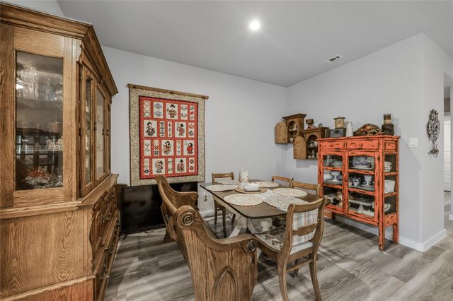 115 Alder Loop, Anahuac, TX 77514