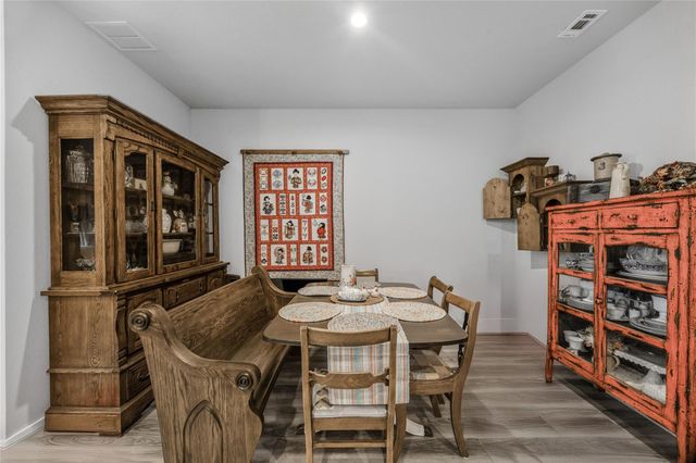 115 Alder Loop, Anahuac, TX 77514