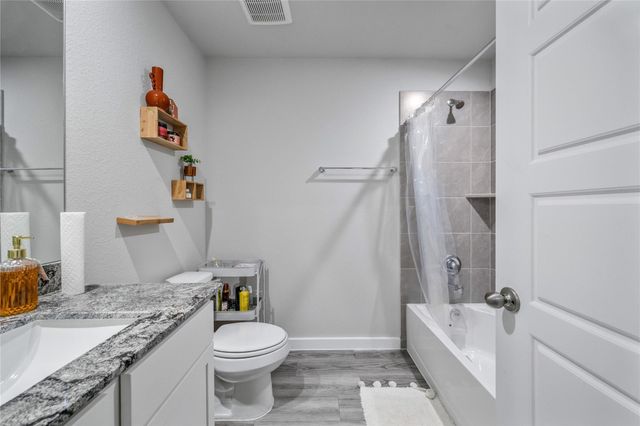 115 Alder Loop, Anahuac, TX 77514