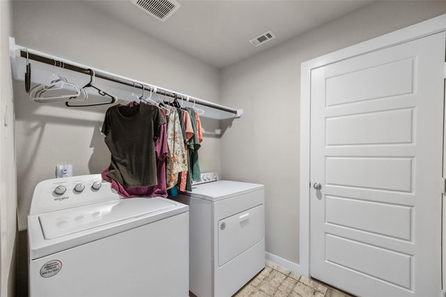 115 Alder Loop, Anahuac, TX 77514