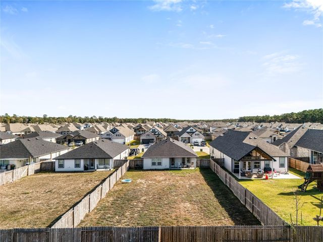 115 Alder Loop, Anahuac, TX 77514