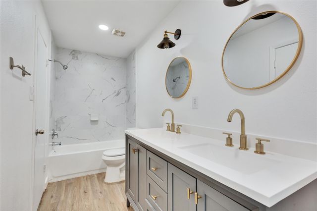 6910 Lovely LN, Austin, TX 78744