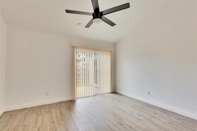 6910 Lovely LN, Austin, TX 78744