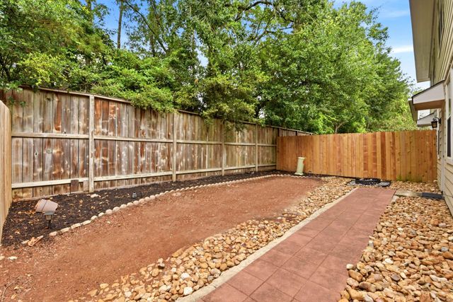 78 N Camellia Grove Circle, The Woodlands, TX 77382