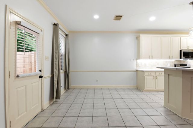 78 N Camellia Grove Circle, The Woodlands, TX 77382