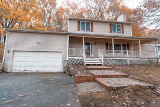 65 Village Hill Lane, North Kingstown, RI 02852