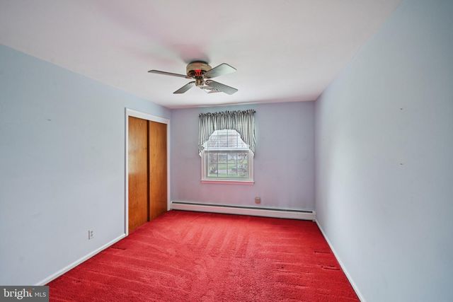 414 LONGWOOD DR, Exton, PA 19341