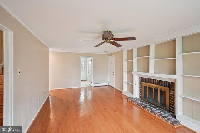 414 LONGWOOD DR, Exton, PA 19341