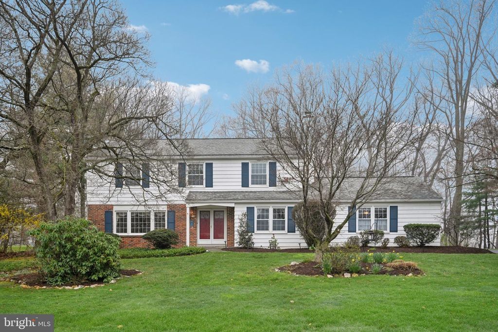 414 LONGWOOD DR, Exton, PA 19341