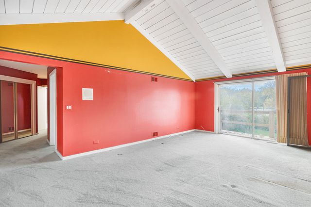 27763 W Lakeview Drive N, Lake Barrington, IL 60084