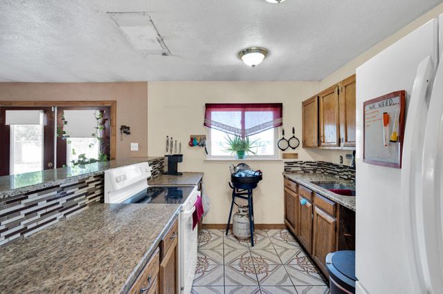 1530 Independence Trail, Grand Prairie, TX 75052