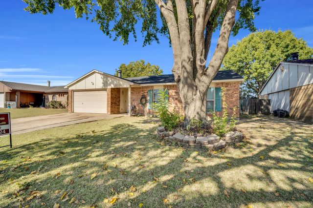 1530 Independence Trail, Grand Prairie, TX 75052