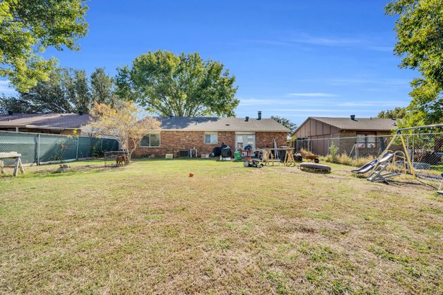 1530 Independence Trail, Grand Prairie, TX 75052