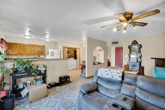 1530 Independence Trail, Grand Prairie, TX 75052