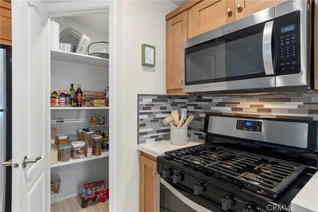 1424 Glengrove, Corona, CA 92882