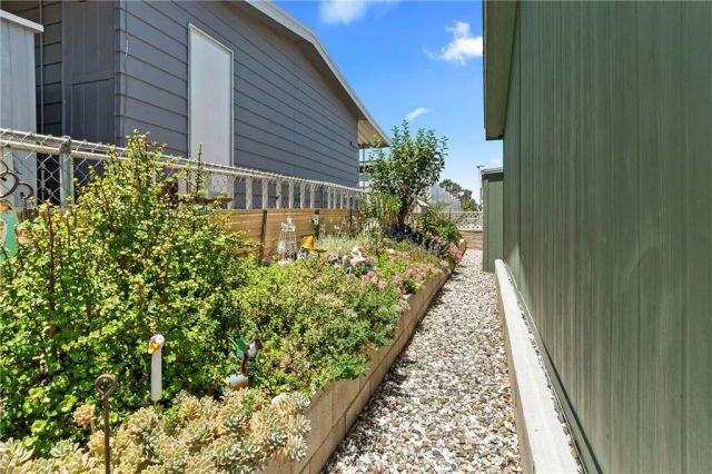 1424 Glengrove, Corona, CA 92882