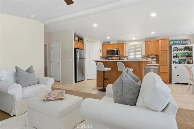 1424 Glengrove, Corona, CA 92882