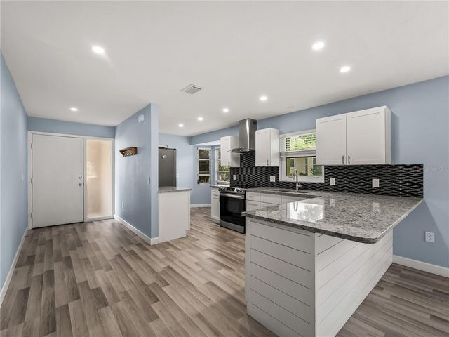 7113 BRIGHT CREEK DRIVE 100, Sarasota, FL 34231