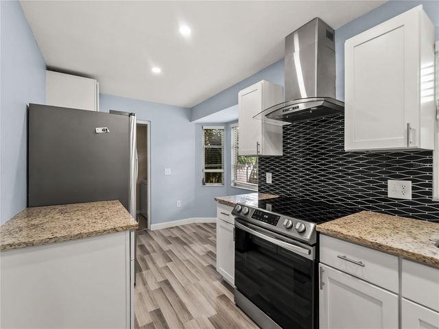 7113 BRIGHT CREEK DRIVE 100, Sarasota, FL 34231