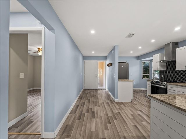 7113 BRIGHT CREEK DRIVE 100, Sarasota, FL 34231