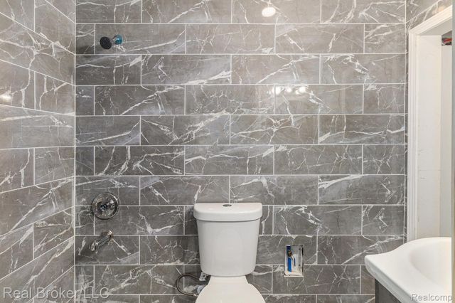 2285-2291 Alice Street, Hamtramck, MI 48212