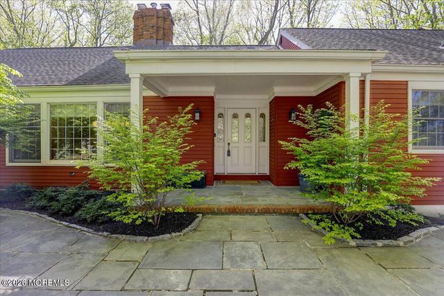 6 Twin Brooks Court, Holmdel, NJ 07733