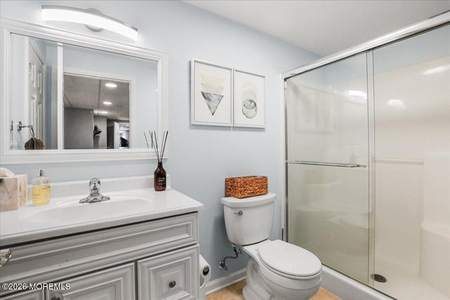 6 Twin Brooks Court, Holmdel, NJ 07733