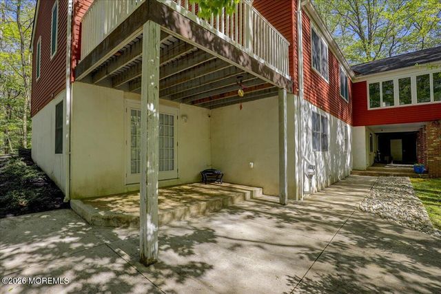 6 Twin Brooks Court, Holmdel, NJ 07733