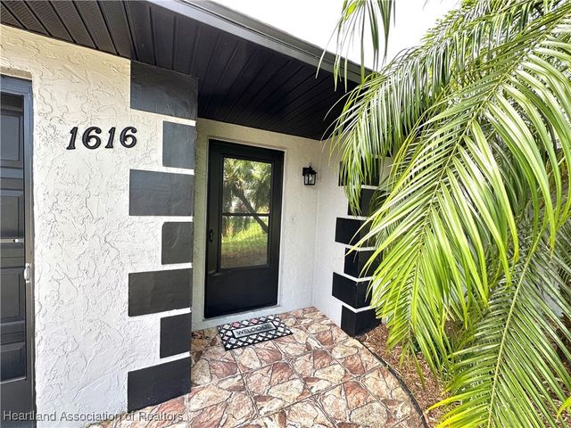 1616 Oak Avenue, Lake Placid, FL 33852