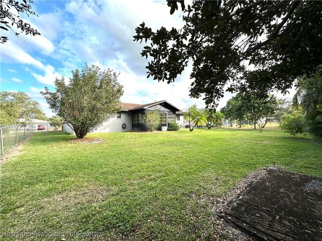 1616 Oak Avenue, Lake Placid, FL 33852